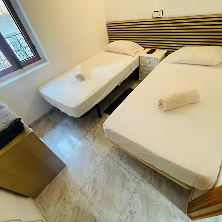 Habitación en casa particular Alex Benidorm